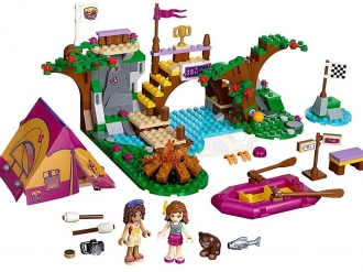 LEGO Friends 41121 Dobrodružný tábor - jízda na divoké vodě